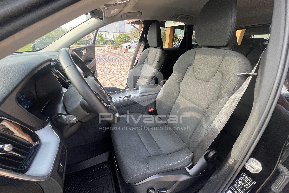 VOLVO XC60 B4 (d) Geartronic Momentum