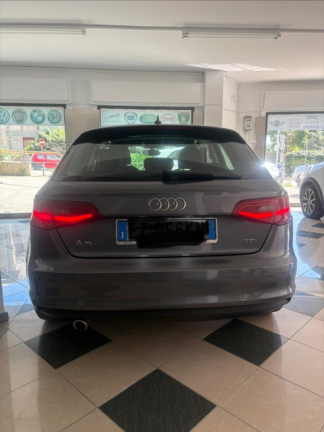 Audi A3 1.6 TDI clean diesel S tronic Ambiente