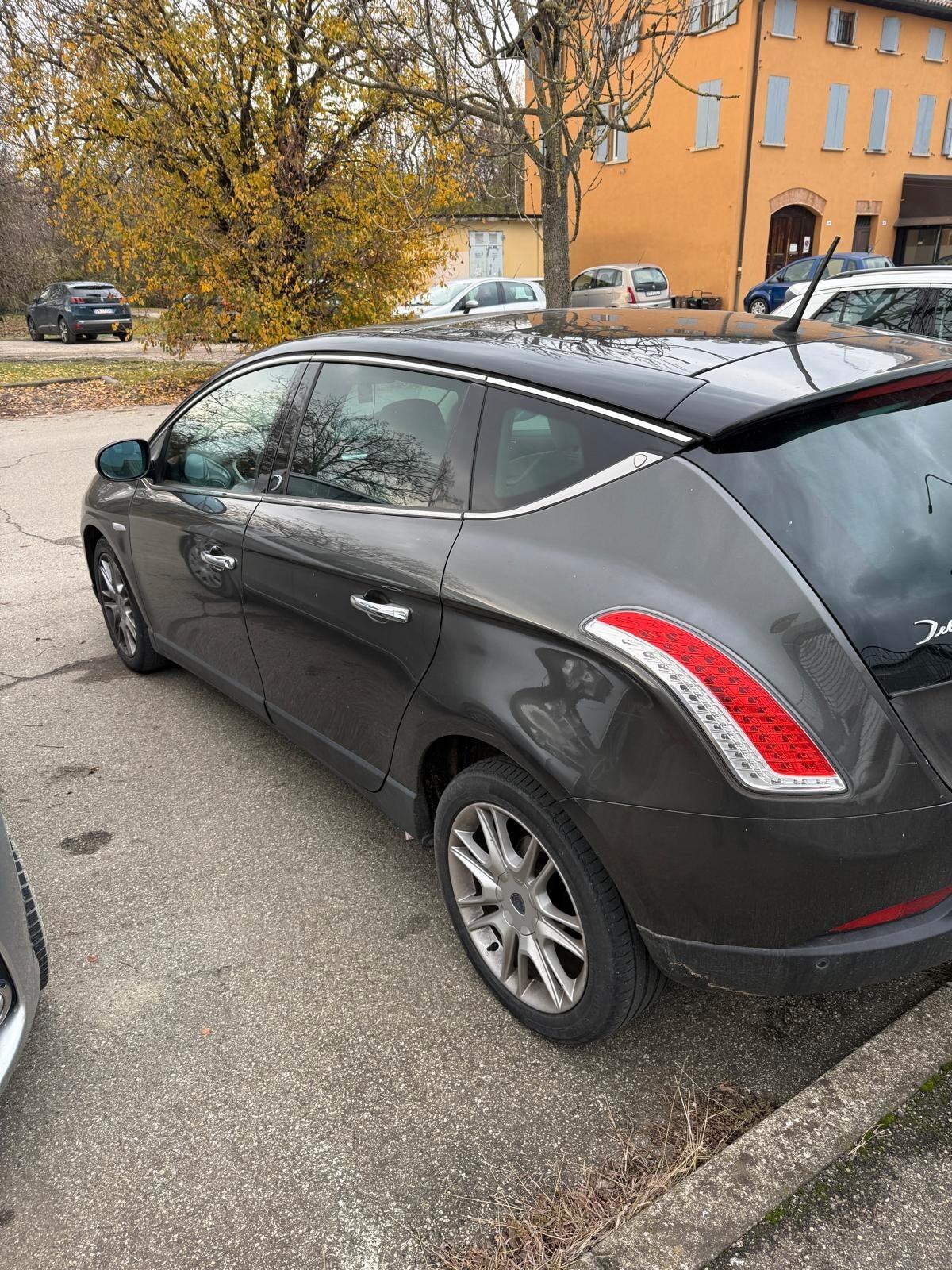 Lancia Delta 1.6 MJT DPF Platino