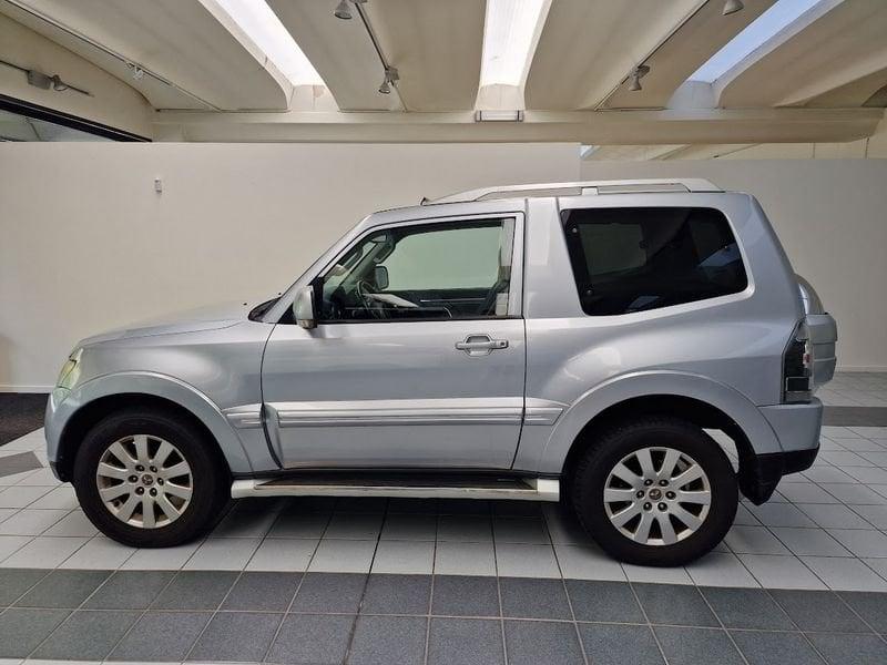 Mitsubishi Pajero Pajero 3.2 DI-D 16V 3p. Instyle AUTOCARRO N1 2 POSTI