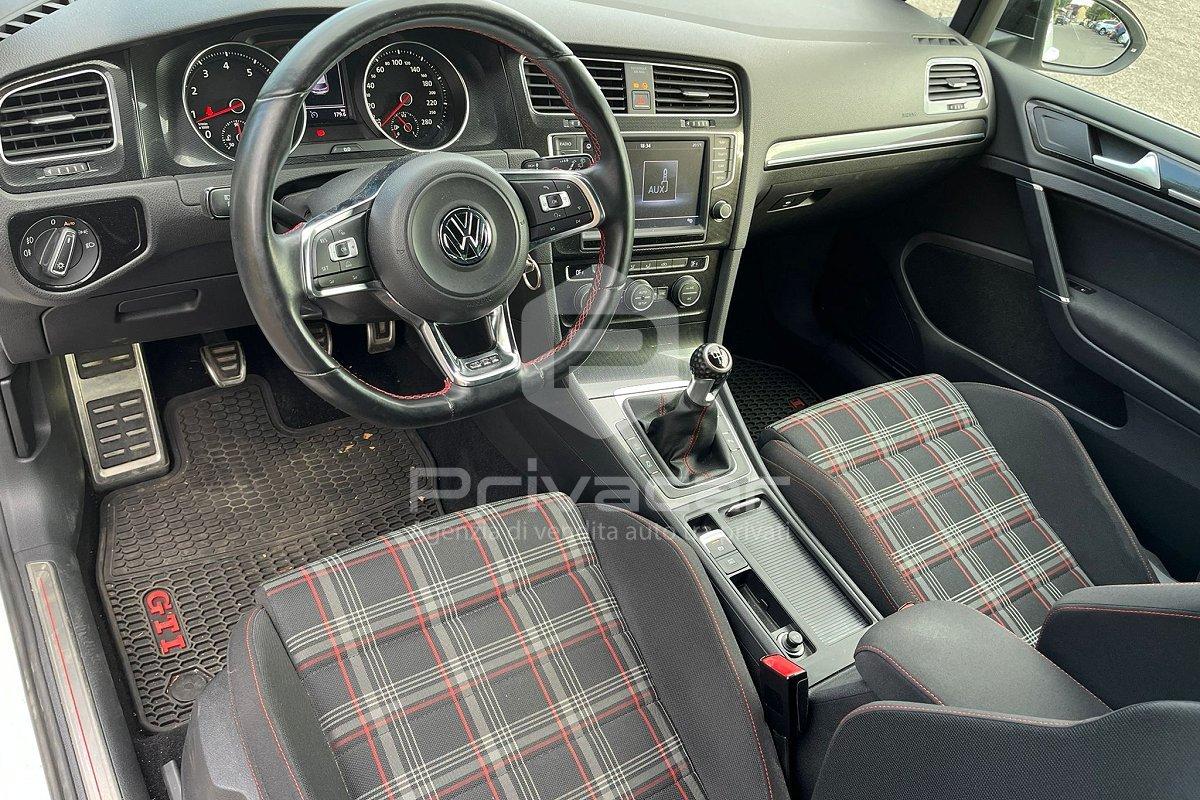 VOLKSWAGEN Golf GTI 2.0 TSI 3p. BlueMotion Technology