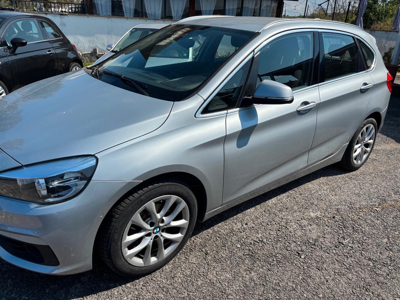 Bmw 216 216d Active Tourer Luxury CERCHI, SENSORI PARK ANTERIORE E POSTERIORE, FARI AUTOMATICI!!!