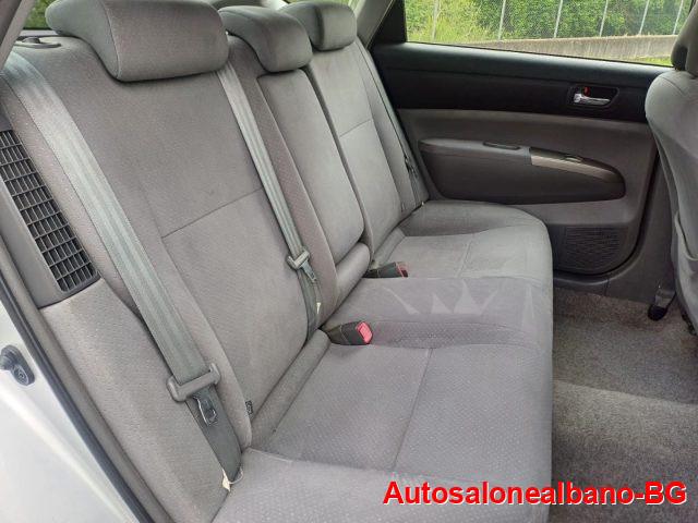 TOYOTA Prius 1.5i 16V