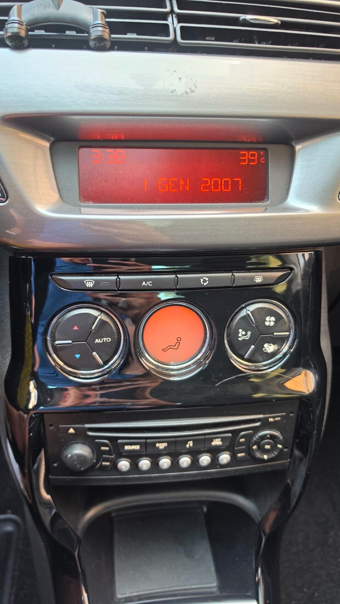 Citroen C3 1.4 Exclusive Gpl casa madre