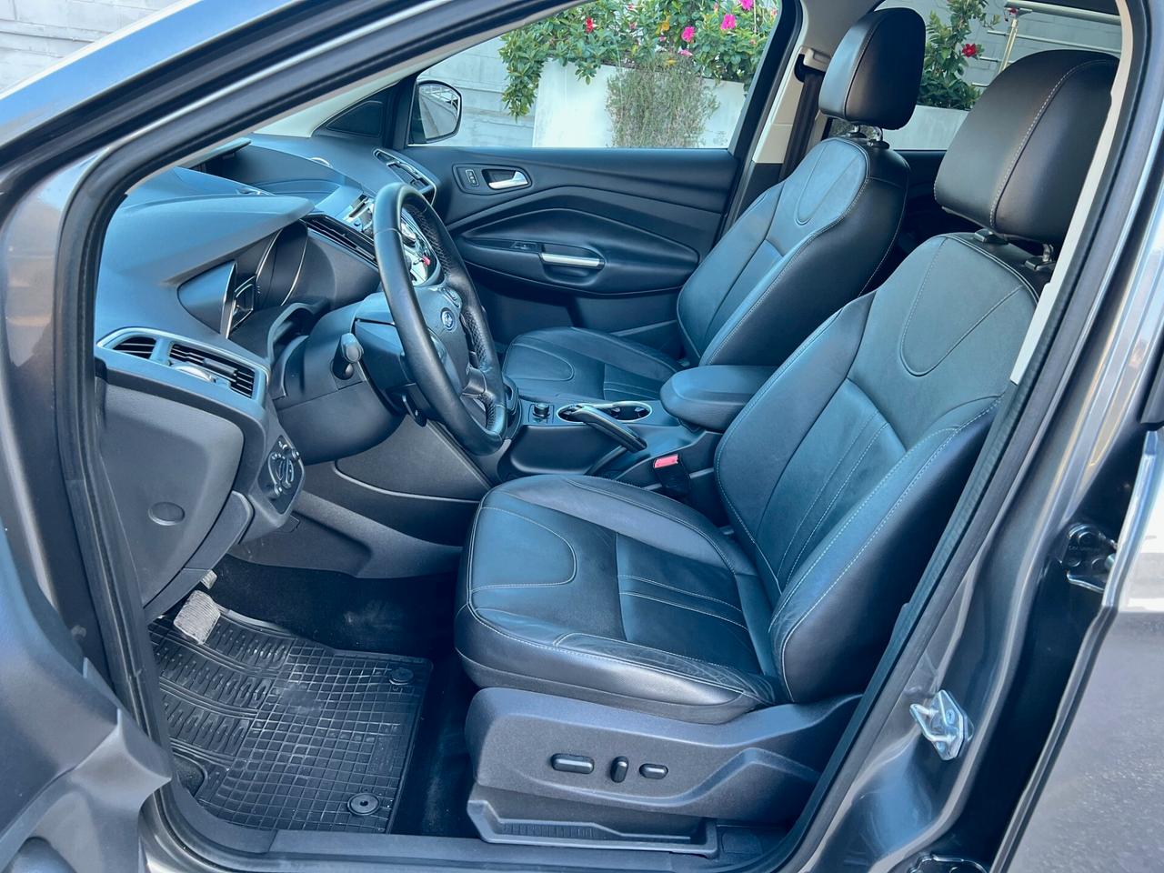 Ford Kuga 2.0 tdci 140CV 4WD Titanium AUTO NAVI/PELLE PERF.