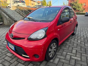 Toyota Aygo 1.0 12V VVT-i 5 porte NEOPATENTATI