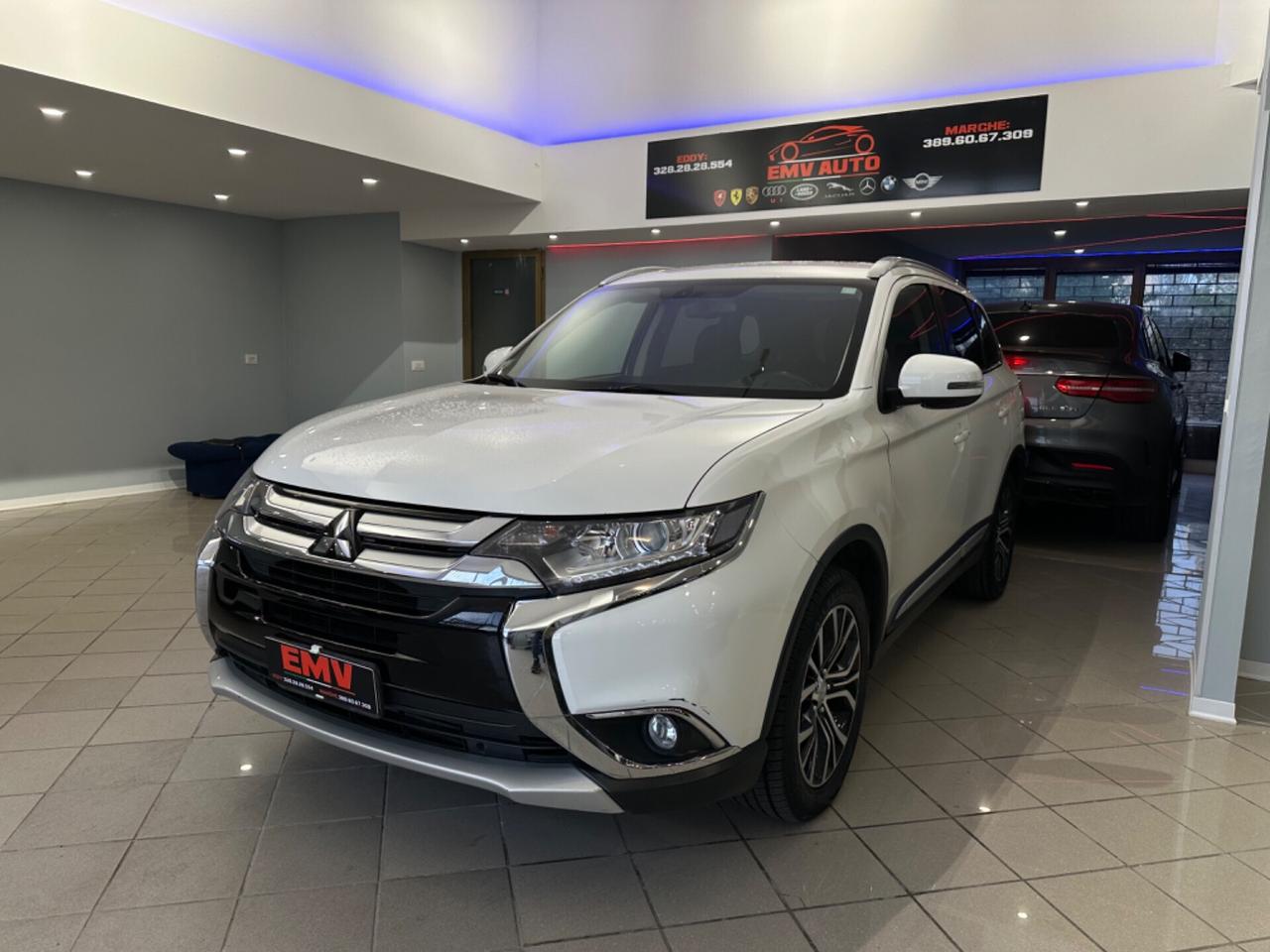 Mitsubishi Outlander 2.2 DI-D 2WD. Instyle OFFERTA VALIDA CON FINANZIAMENTO.