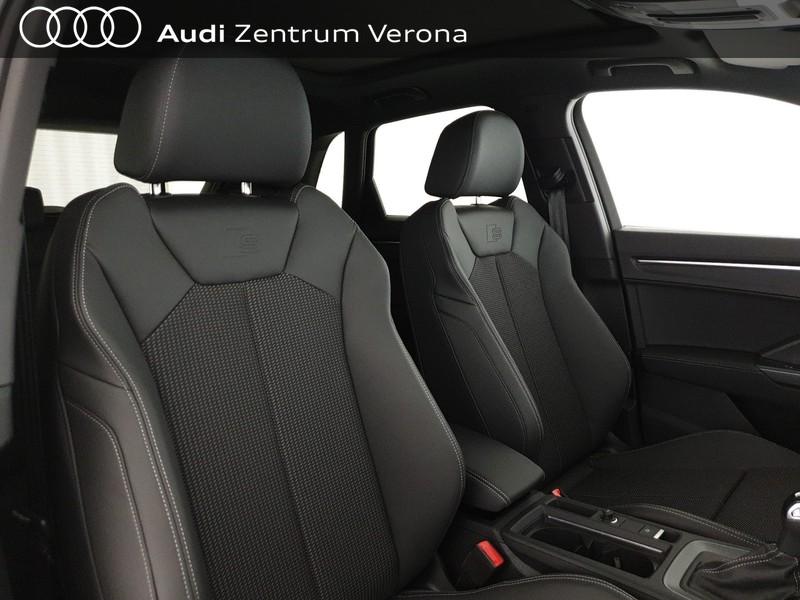 40TDI 193CV quattro S tronic Identity Black