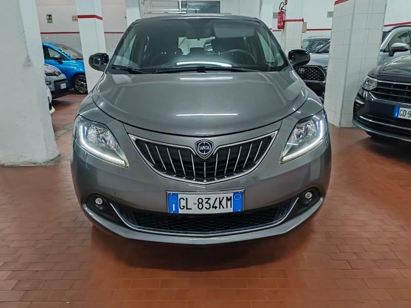 Lancia Ypsilon 1.0 hybrid Gold CARPLAY 4 vetri elettrici