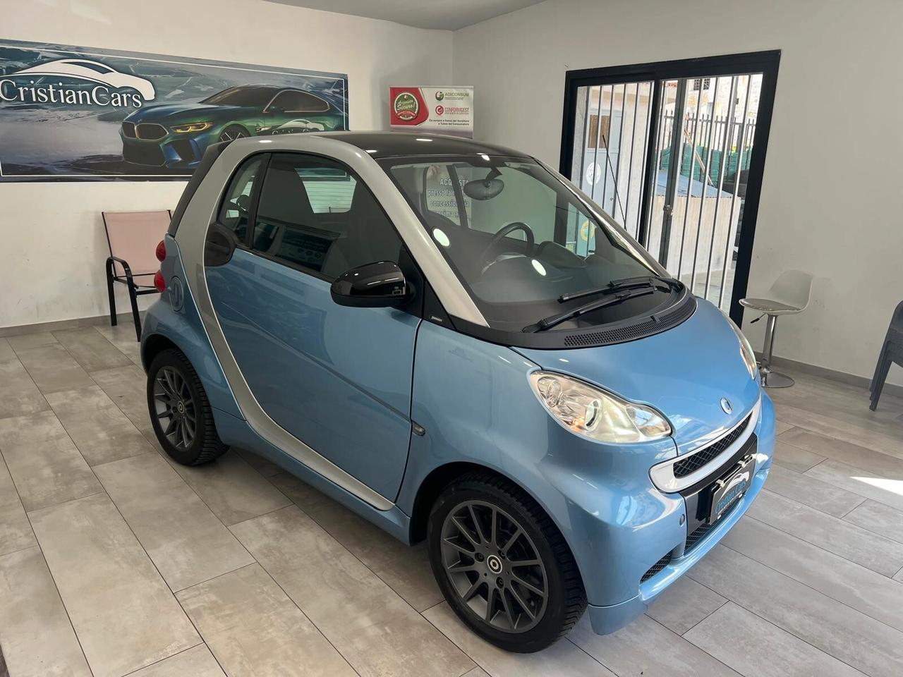 Smart ForTwo 1000 52 kW MHD coupé passion