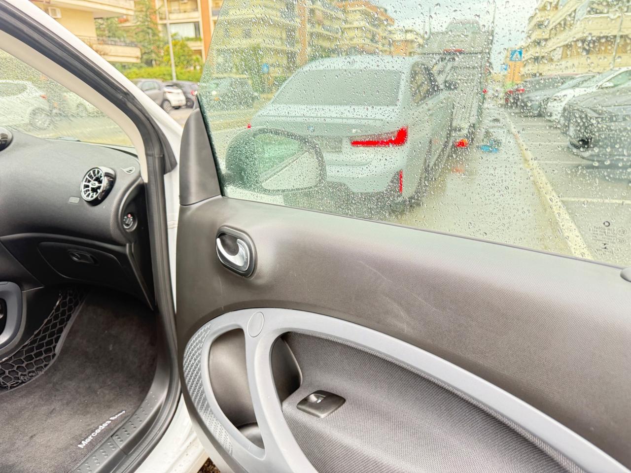 Smart ForTwo 70 1.0 twinamic cabrio Passion LED PDC CERCHI 15 BLUETOOTH