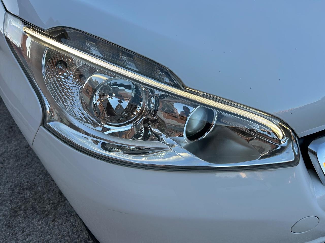 Peugeot 208 1.2 VTi allure ideale per neopatentati