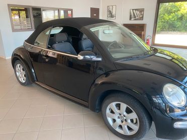 Volkswagen New Beetle 1.6 Cabrio