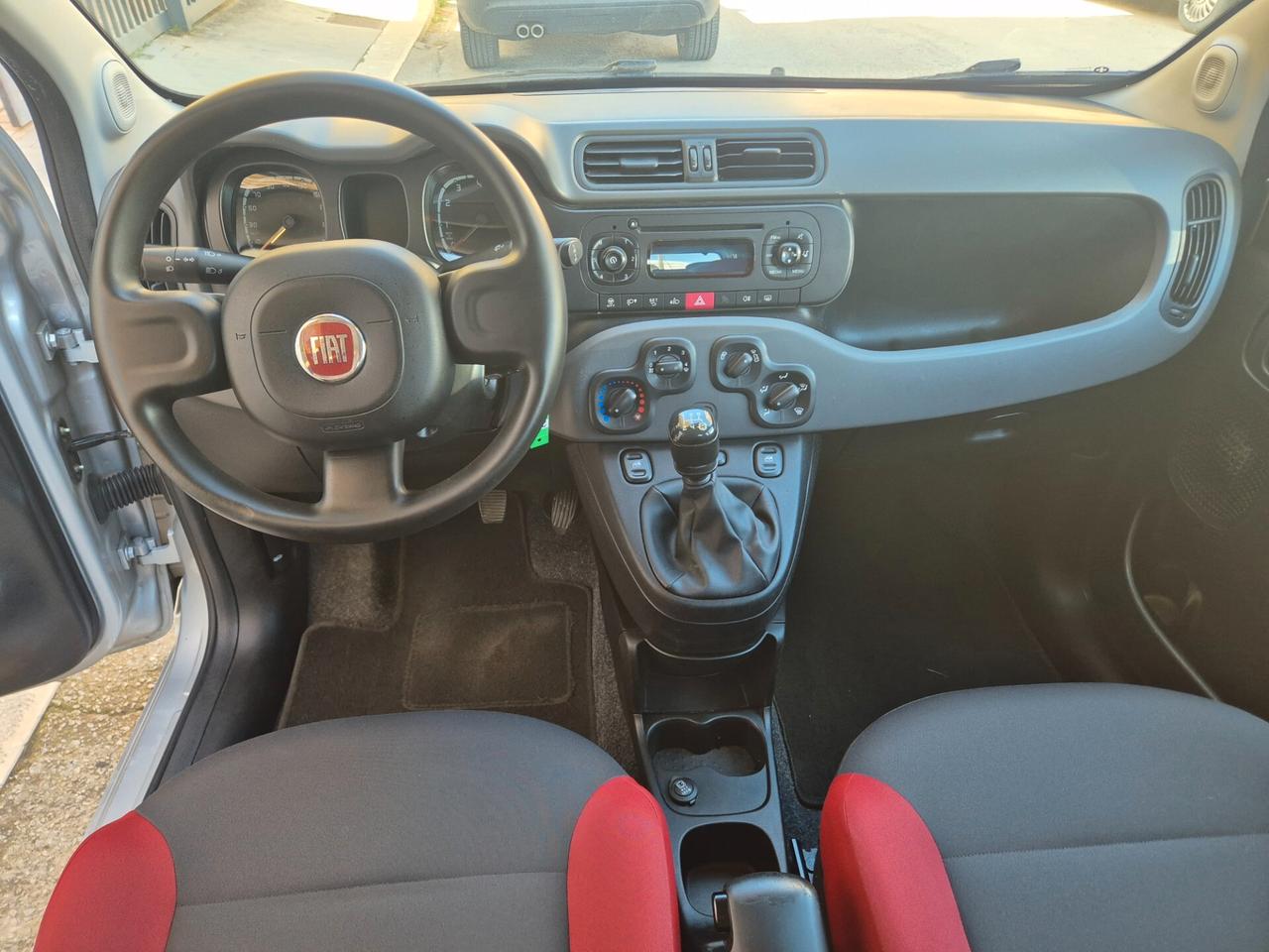 FIAT PANDA 1.2 BENZINA 70 CV ANNO 2016 KM CERTIFICATI