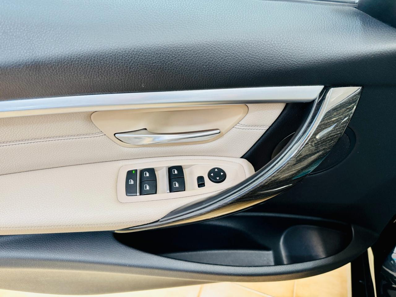 Bmw 316d Touring Luxury Autom/LED/Navi
