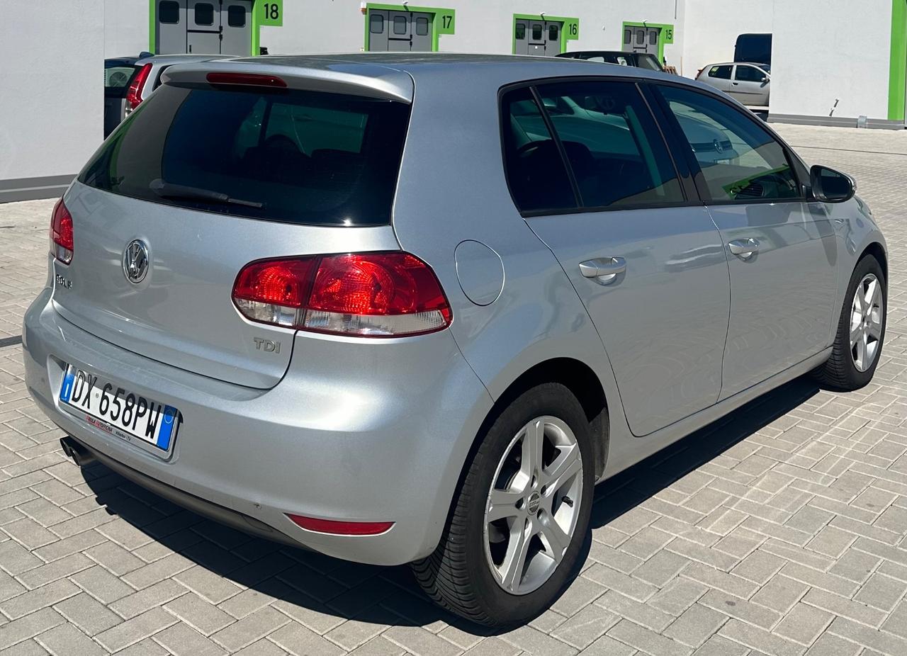 Volkswagen Golf 2.0 TDI 110CV ADATTA A NEOPATENTATI