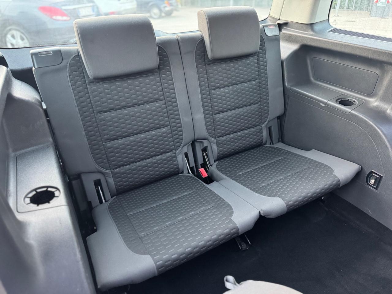 Volkswagen Touran 2.0 Highline Ecofuel 7 POSTI