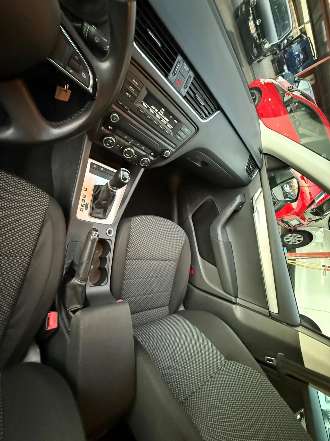 Octavia 2.0 TDI 150CV/unipro/berlina/dsg/garanzia