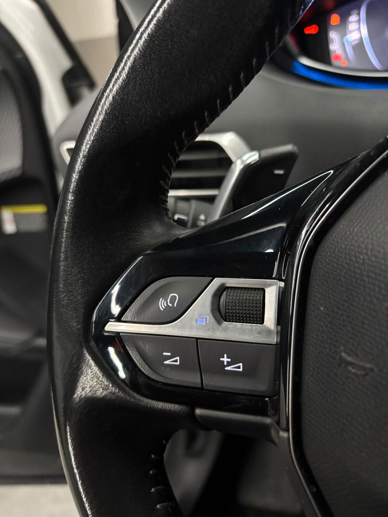 Peugeot 3008 1.5 BlueHDi 130 S&S EAT8 Allure