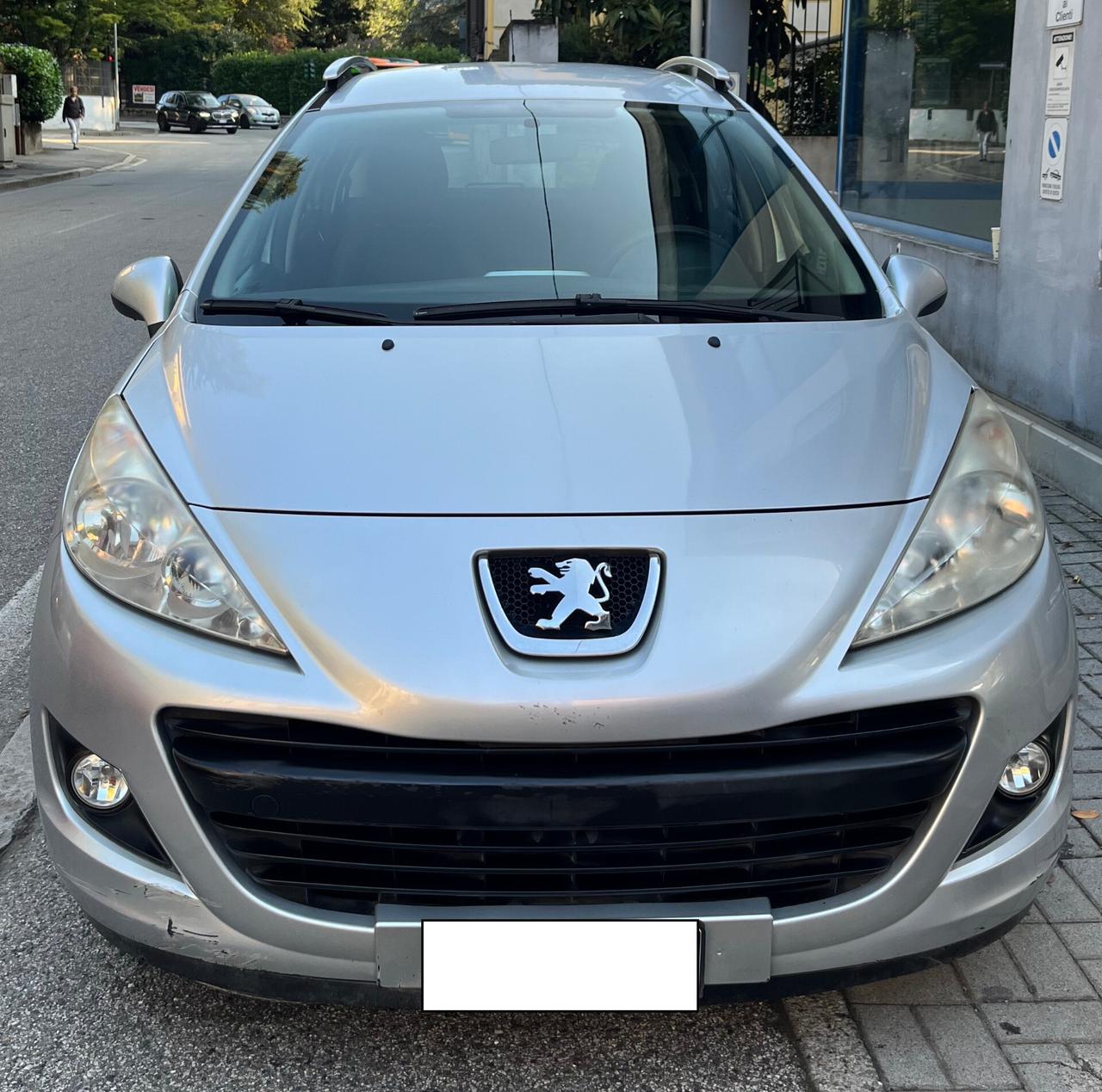 PEUGEOT 207 1.4 - BENZINA/GPL - STATION WAGON - ANCHE PER NEOPATENTATI - DISTRIBUZIONE NUOVA - BOMBOLA VALIDA FINO AL 2031