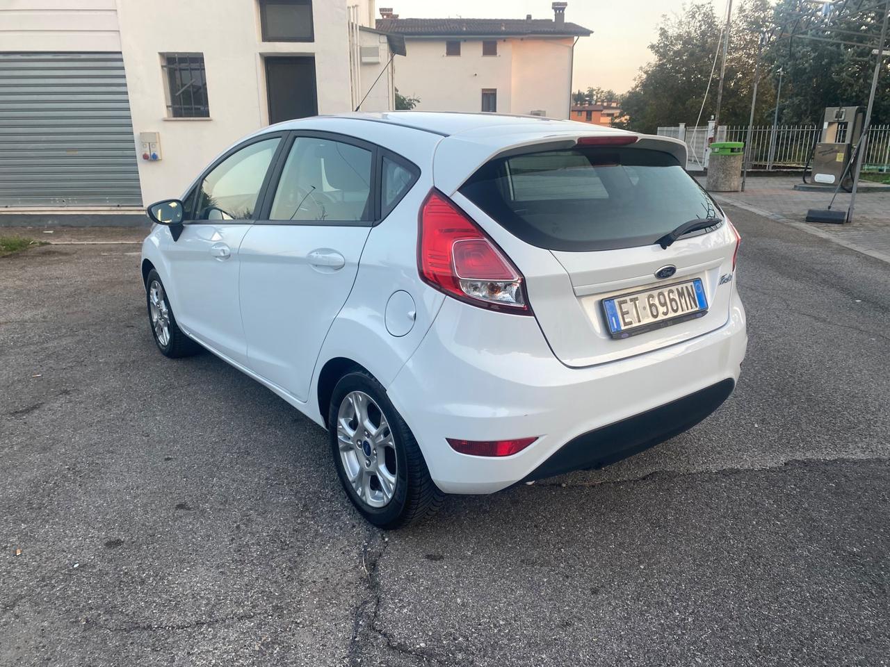 Ford Fiesta 1.5 TDCi 75CV 5 porte