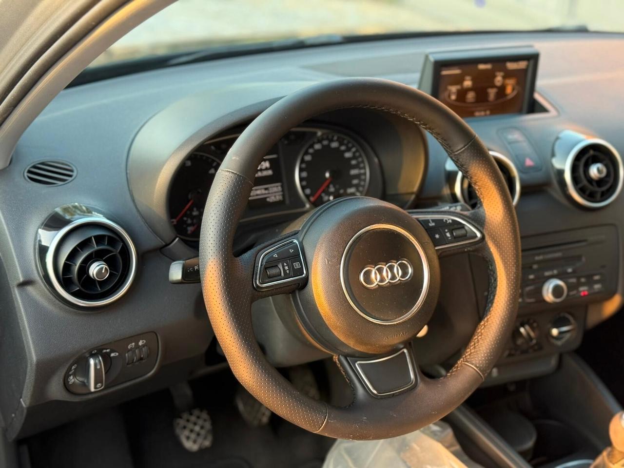 Audi A1 1.6 TDI 105 CV Attraction