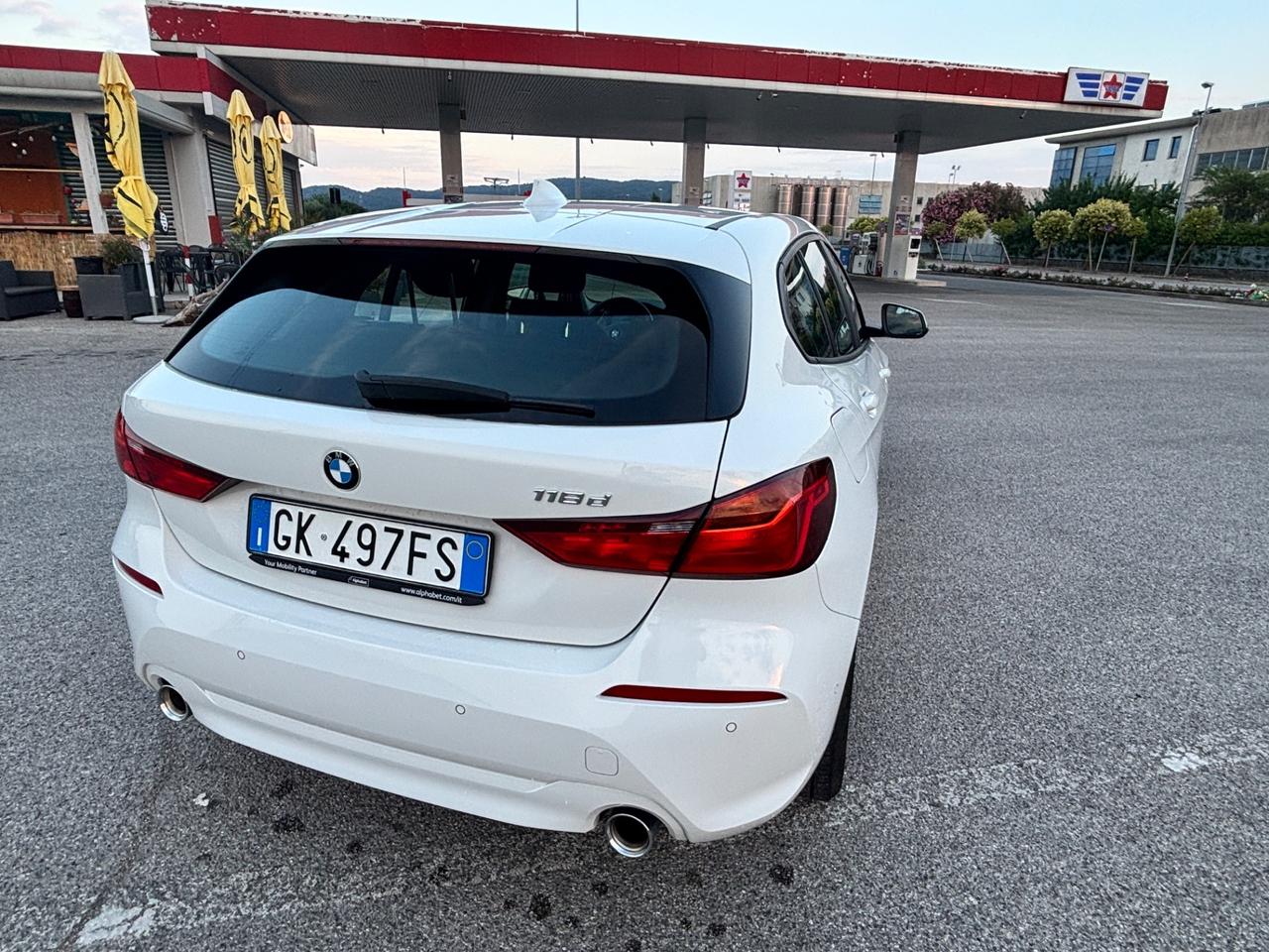 Bmw 118 118 d 5p. Business Advantage