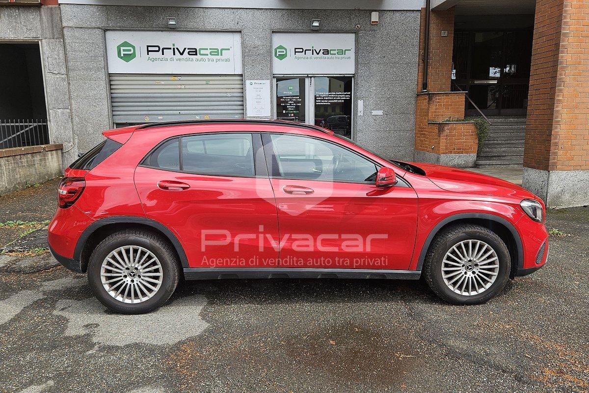 MERCEDES GLA 200 d Automatic 4Matic Premium