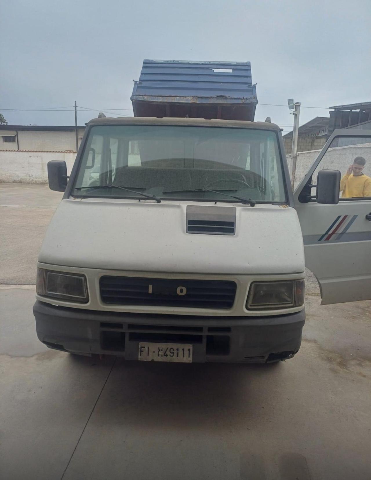 Iveco Daily 35.12 2.5 TDI PL Cabinato Classic