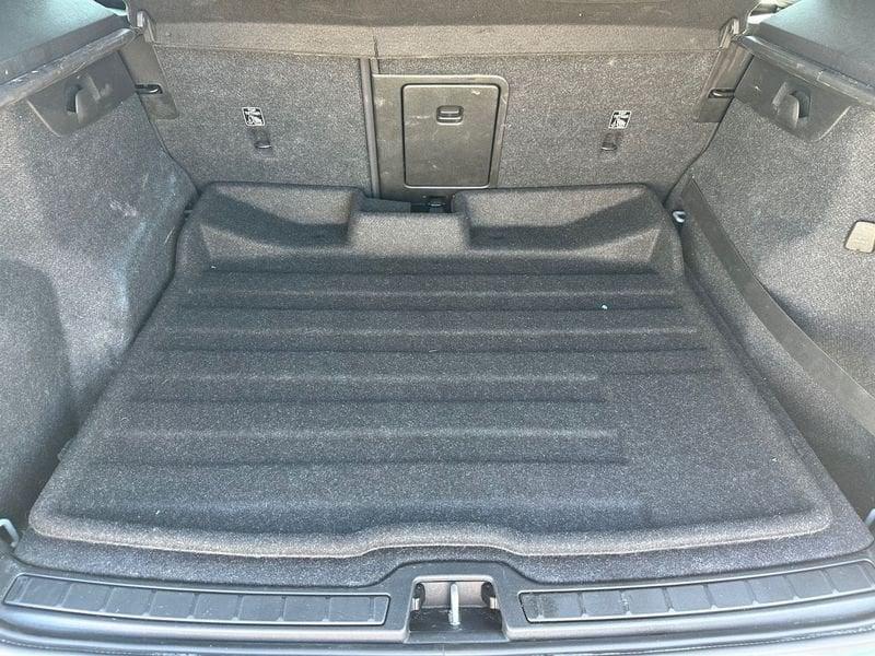 Volvo XC40 D3 Geartronic Momentum SOLO COMMERCIANTI AUTO
