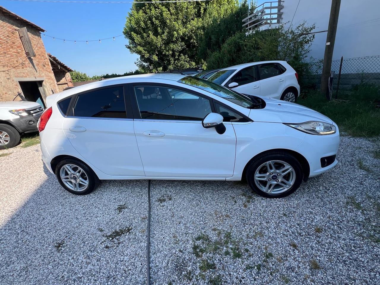 Ford Fiesta 1.4 5p. Bz.- GPL Titanium