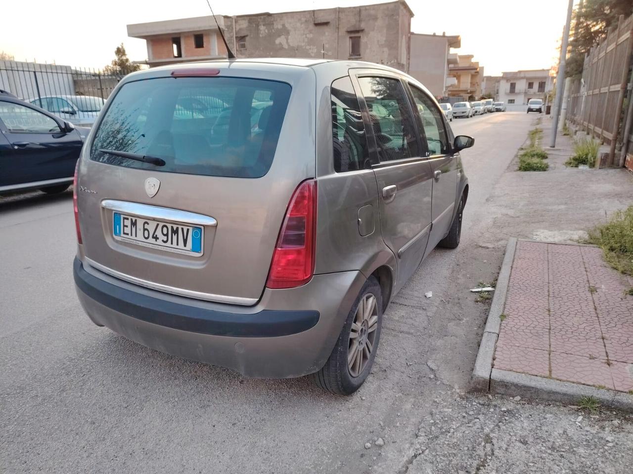 Lancia MUSA 1.4 16V Oro 100