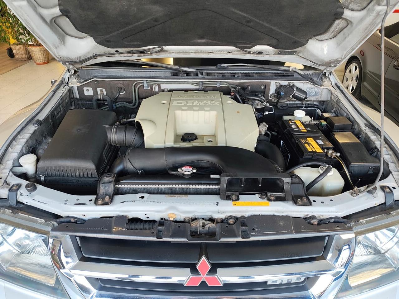 Mitsubishi Pajero 3.2 AUTOMATICO 83000KM