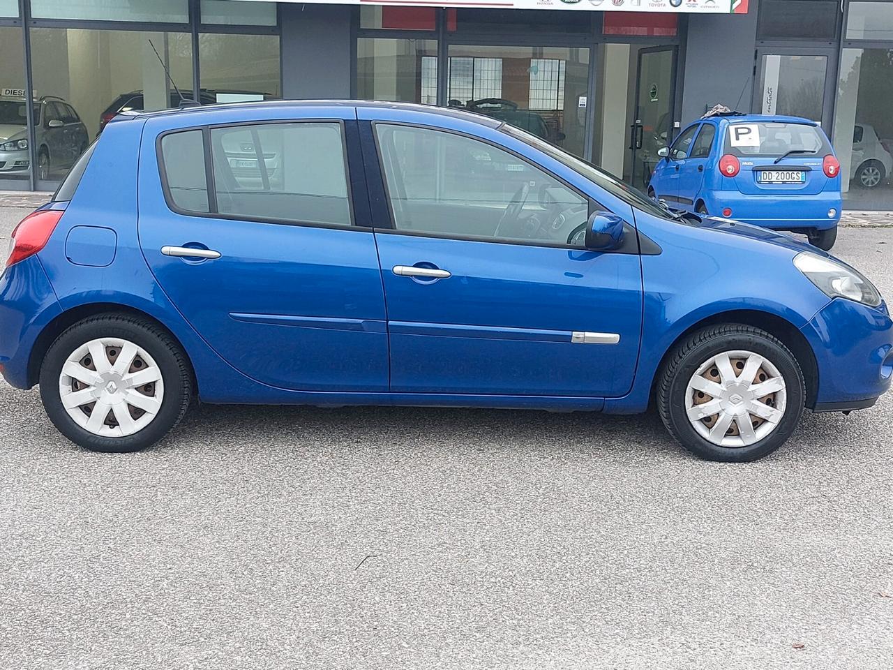 Renault Clio 1.2 16V 5 porte GPL Dynamique