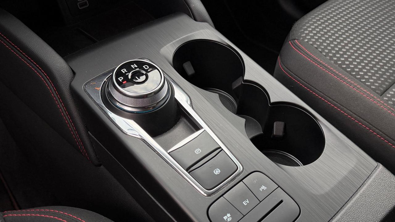 FORD KUGA 2WD 2.5 PLUG-IN HYBRID ST-LINE AT5 CVT 225CV - FULL LED