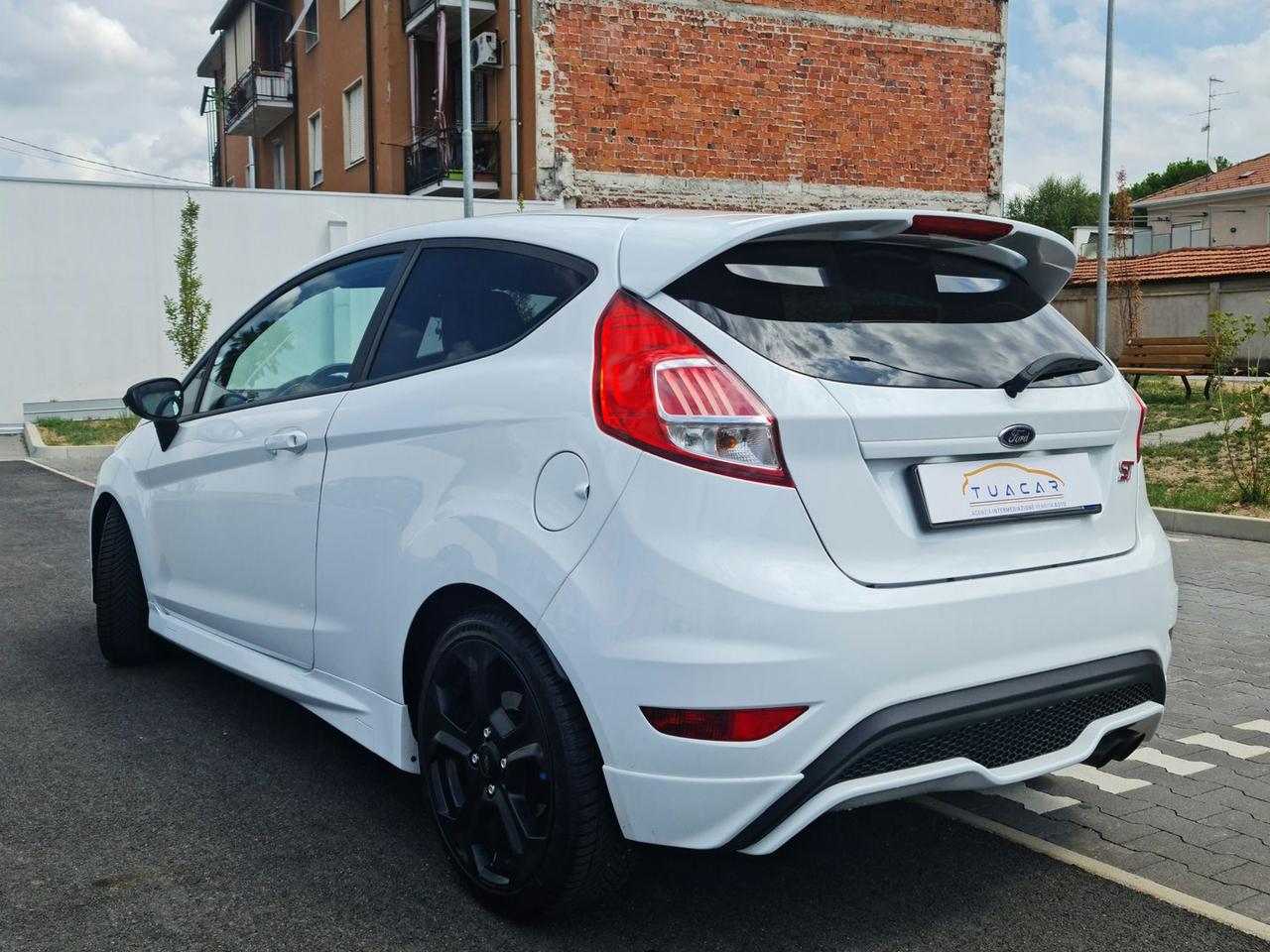 Ford Fiesta ST 1600 ECOBOOST INDIVIDUAL #6330