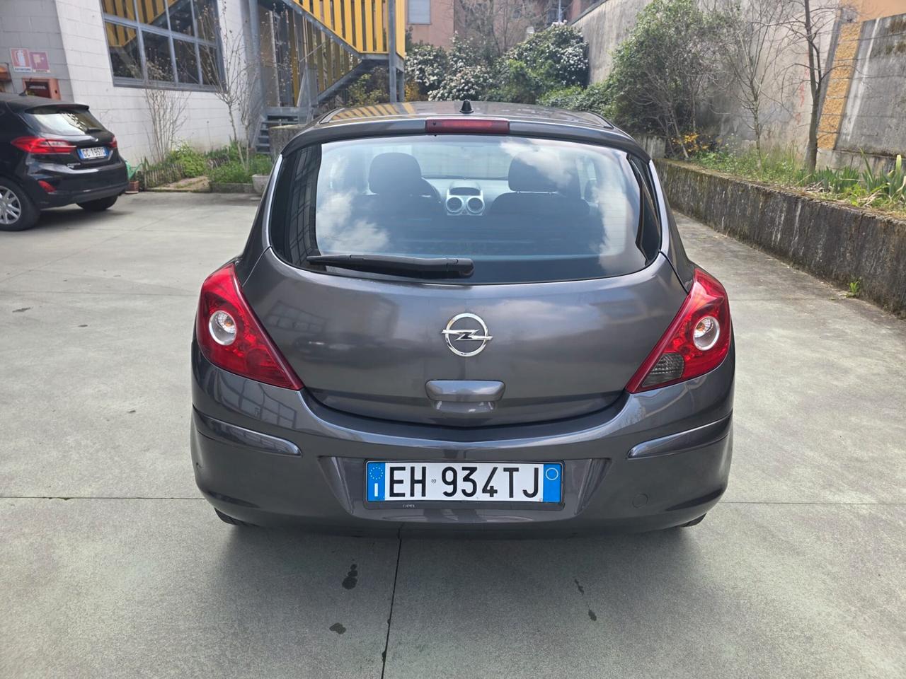 Opel Corsa 1.2 3 porte Elective