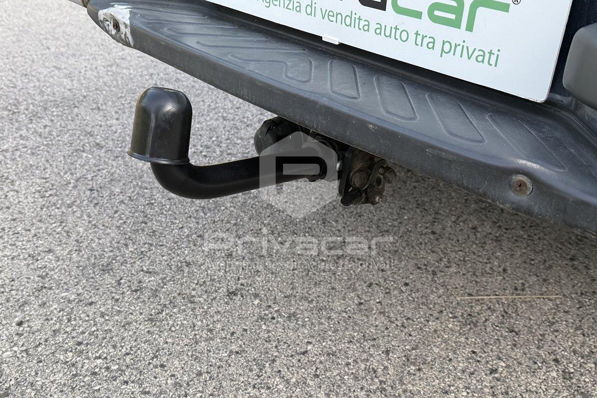 NISSAN Navara 2.5 dCi 4 porte Double Cab LE