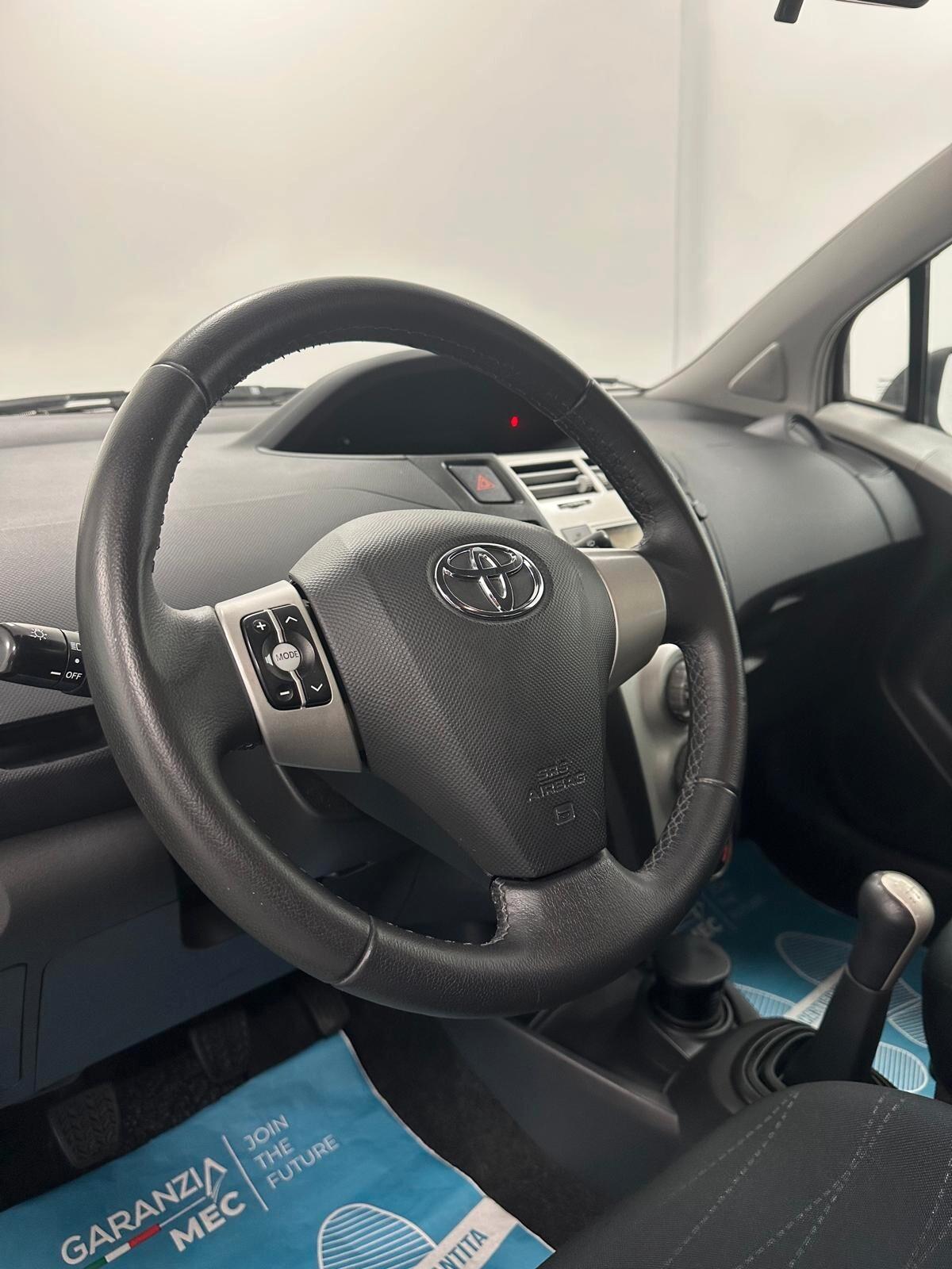 Toyota Yaris 1.0 3 porte - Neopatentati