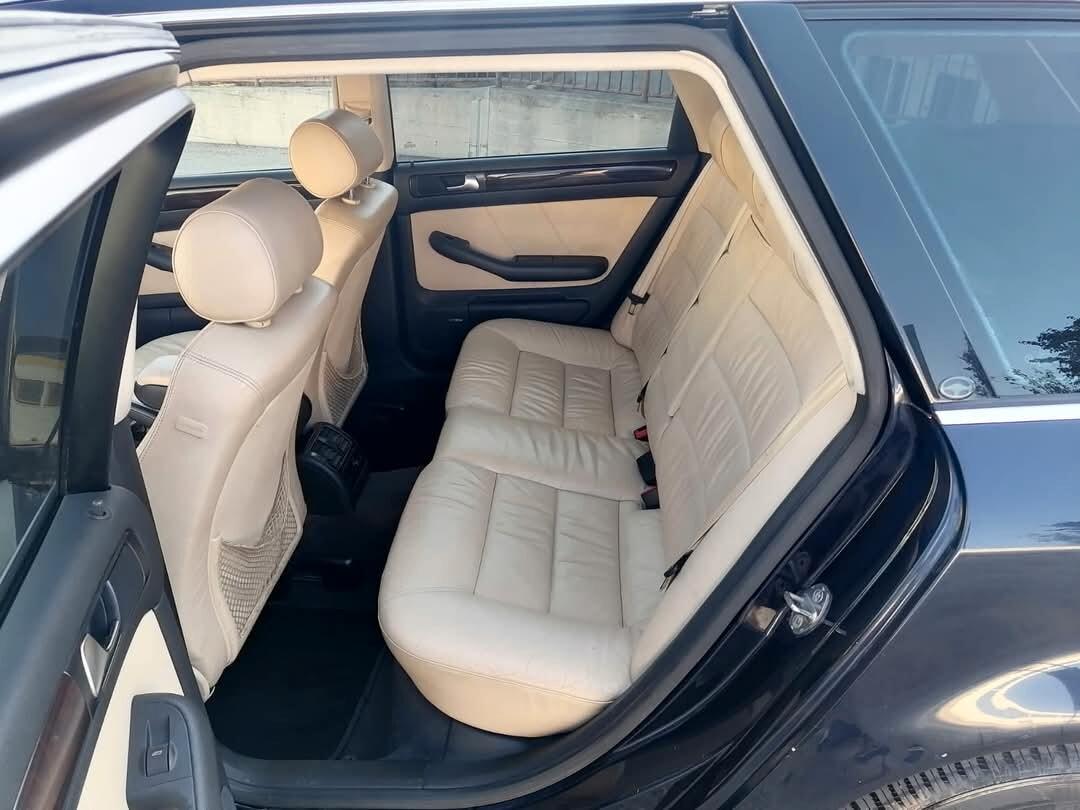 Audi A6 2.5 V6 TDI/180 CV cat Avant quattro