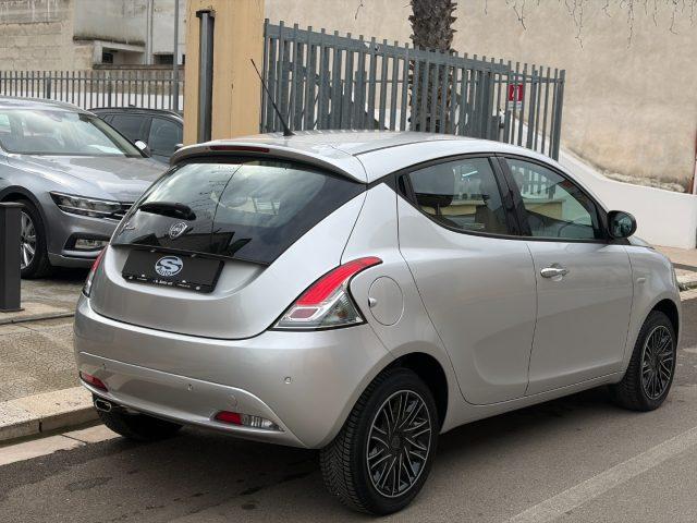 LANCIA Ypsilon 1.2 69 CV 5P Gold
