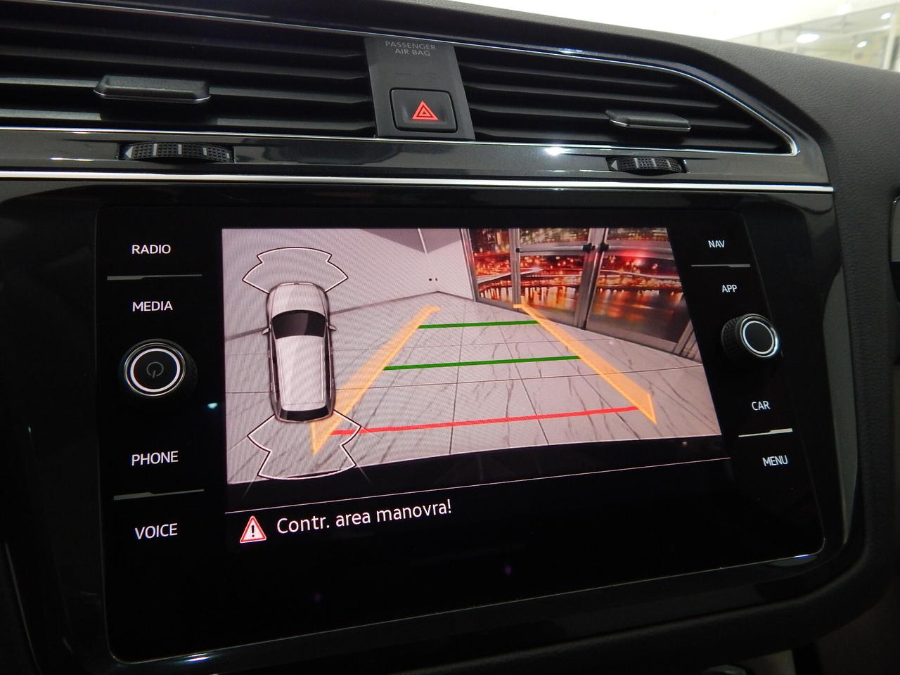 Volkswagen Tiguan 2.0 TDI Elegance 150cv DSG TETTO-NAVI-LED-PARK