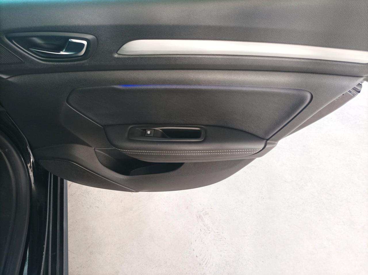 Renault Mégane dCi 8V 110 CV EDC Energy Intens