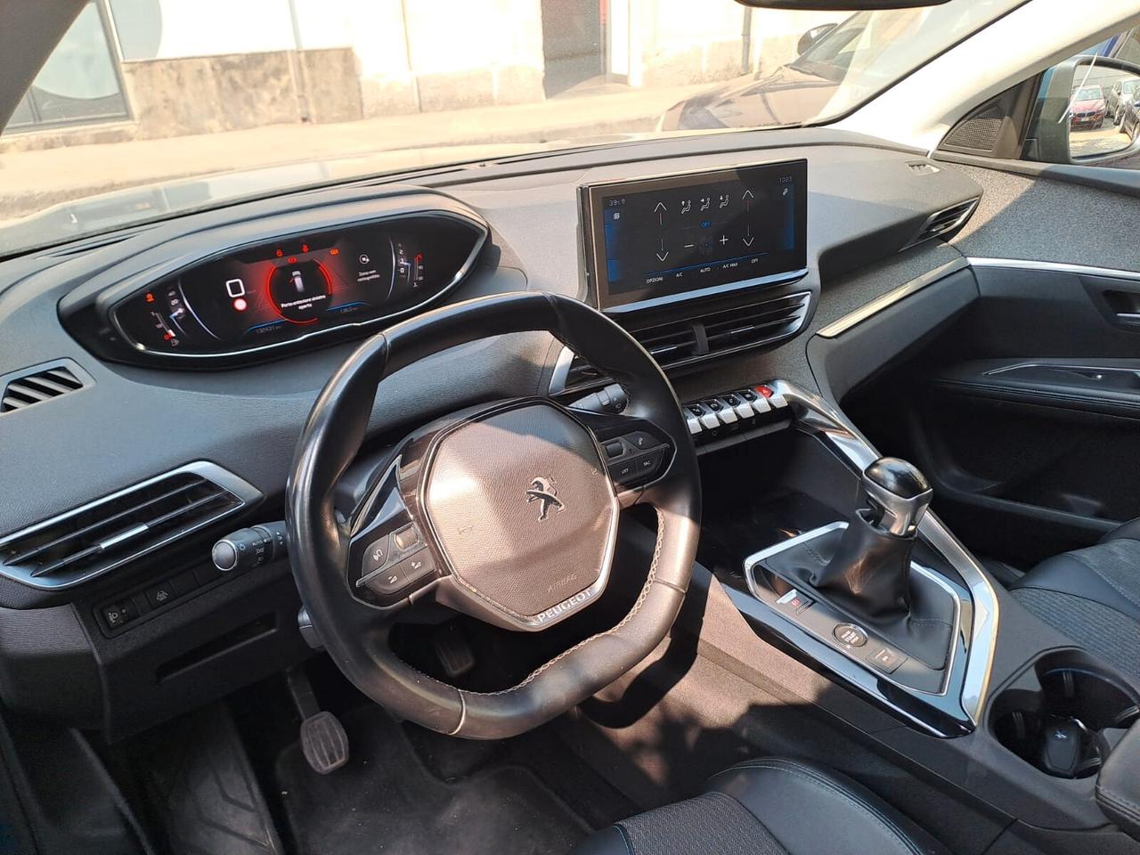 Peugeot 5008 1.5 HDi Allure 7 posti
