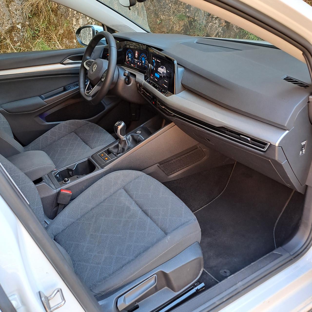 VW GOLF 8- 2.0 TDI - FULL OPT -NEOPATENTATI