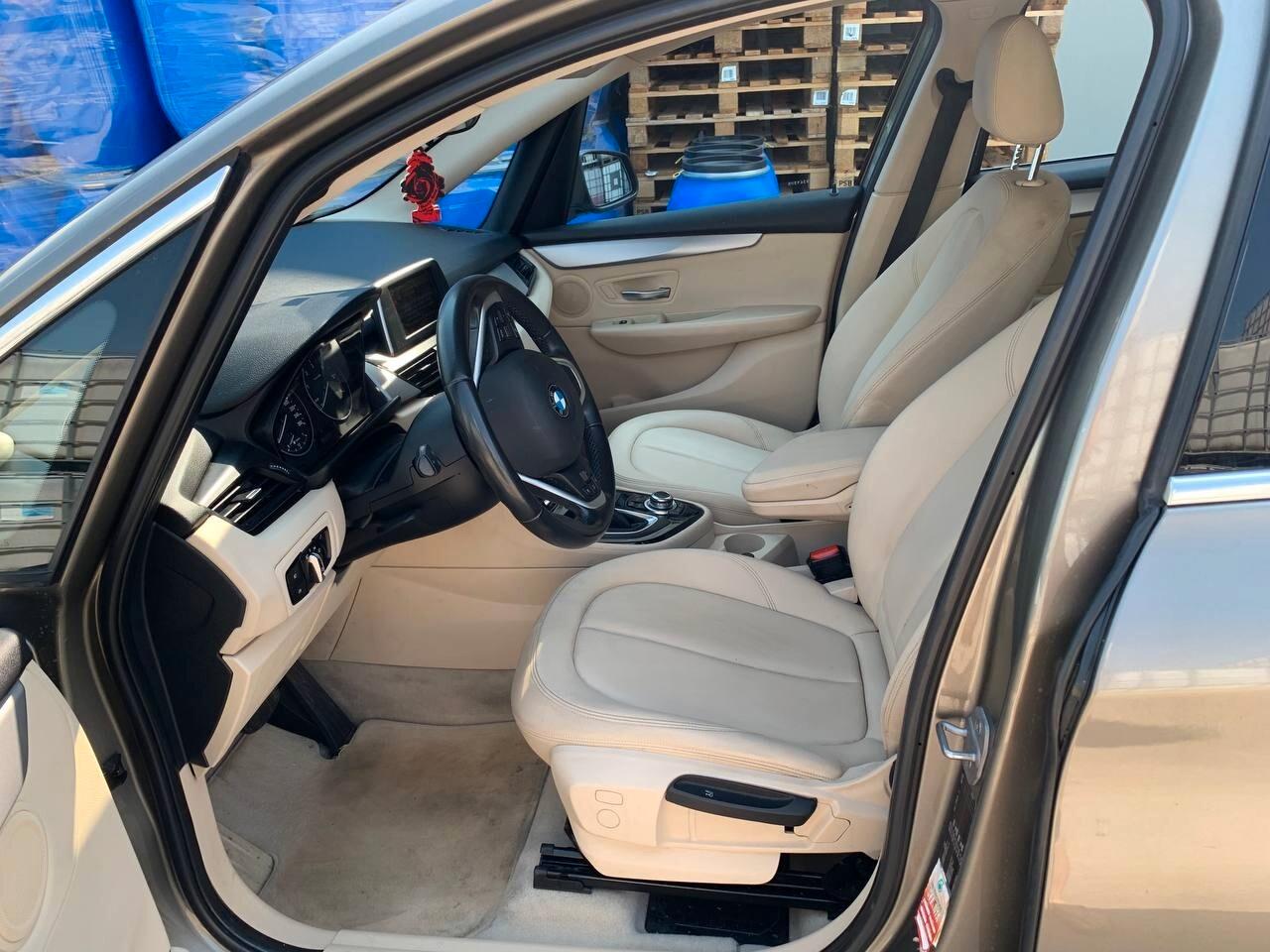 Bmw 2er Active Tourer 218d Active Tourer Luxury