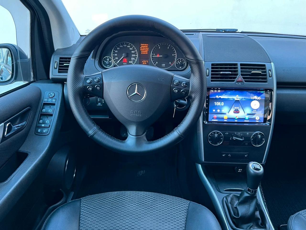 MERCEDES-BENZ CLASSE A 180 2.0 CDI 110CV 2012!!! PREMIUM !!!