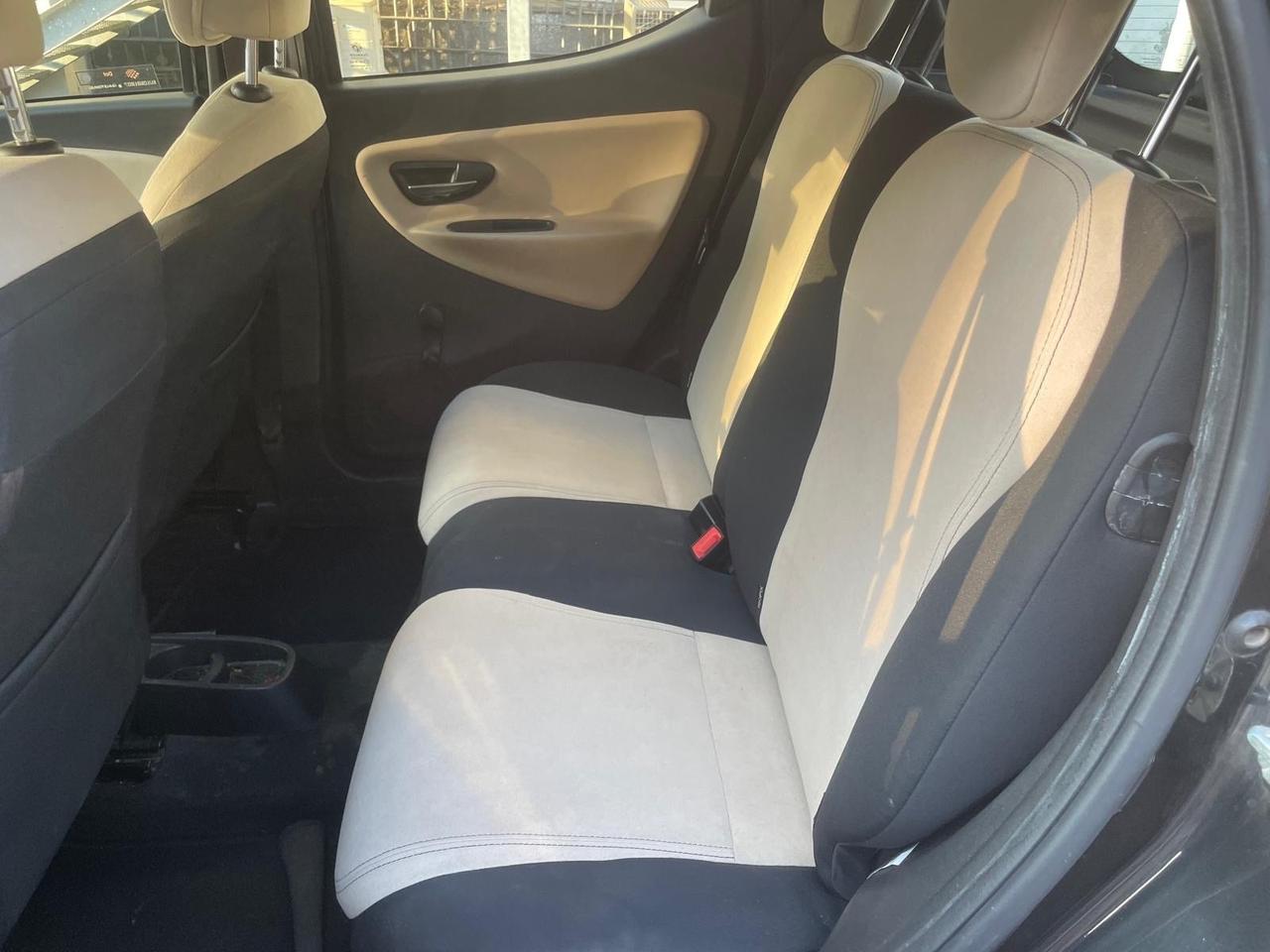 Lancia Ypsilon 0.9 TwinAir 85 CV 5 porte Metano Ecochic Gold