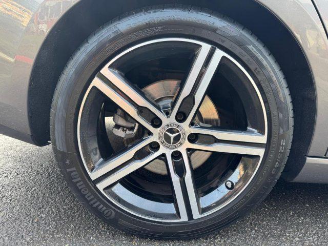 MERCEDES-BENZ CLA 200 Automatic Shooting Brake Sport