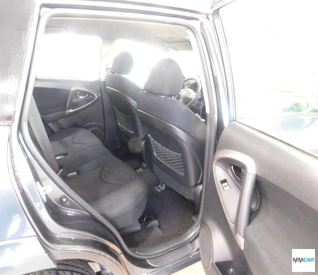 TOYOTA - RAV4 - 2.2 D-4D 177CV Luxury